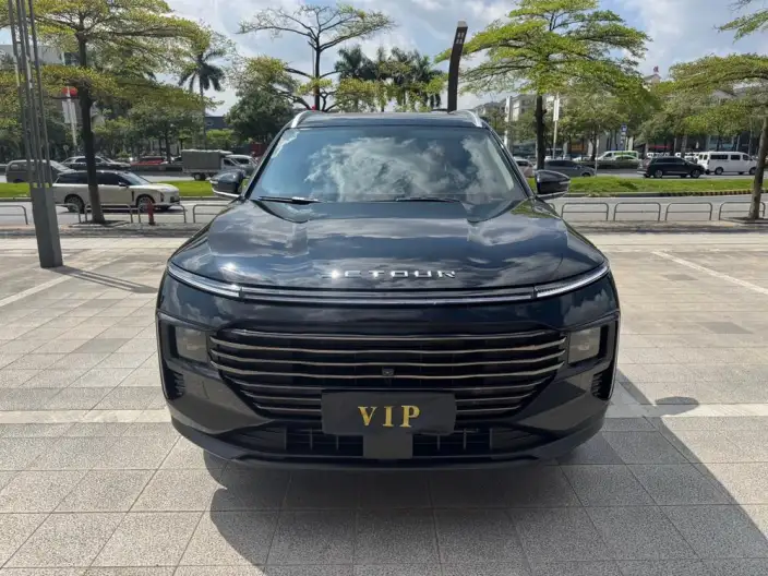 Jetour X70 PLUS 2025 Model 1.5T 6DCT Deluxe Edition 7 seat – фото 2