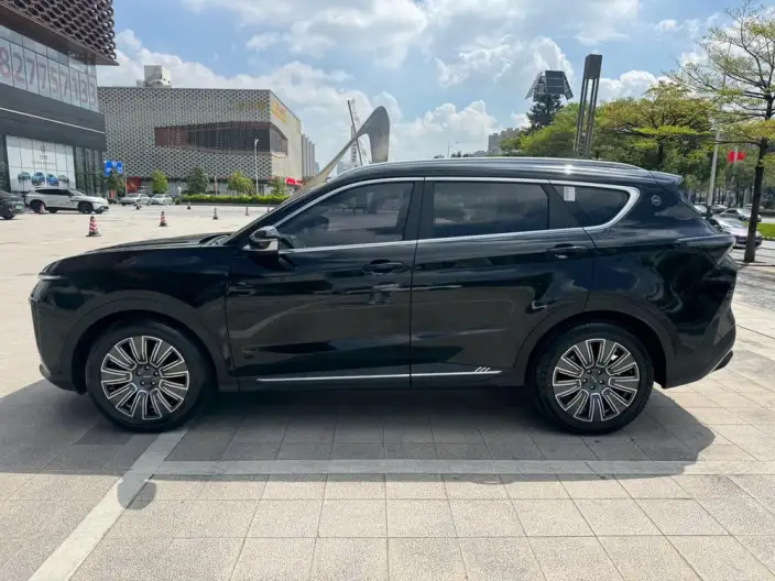 Jetour X70 PLUS 2025 Model 1.5T 6DCT Deluxe Edition 7 seat – фото 4