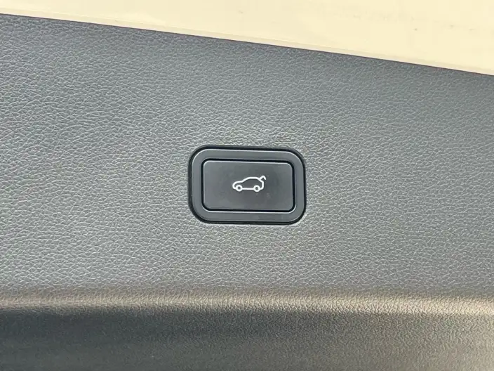 XPeng G9 2022 Model 570 Max – фото 3