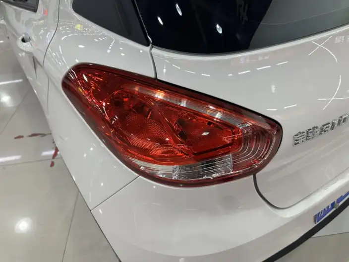 Baojun 310 2020 Model 1.2L Manual Comfort Model – фото 9
