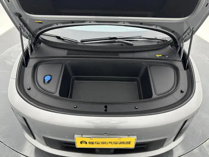 Li Auto i6 2025 Model 4WD Standard Edition – фото 10