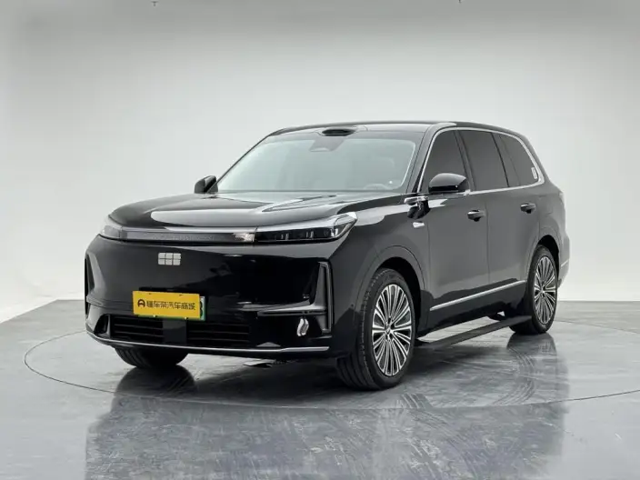Geely M9 2025 Model 210km 4WD Pilot Edition – фото 1