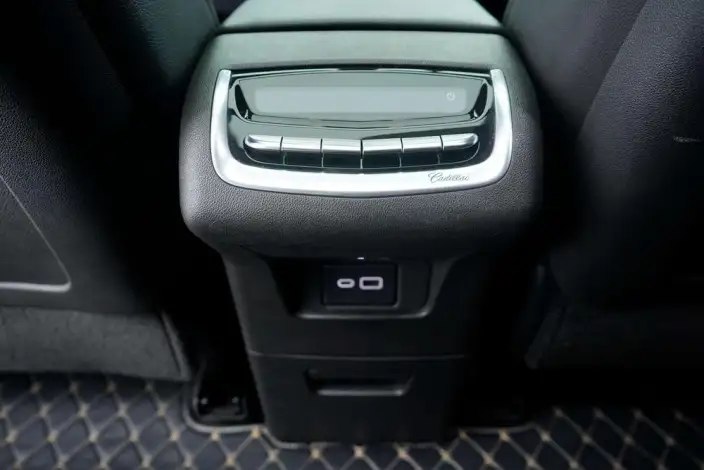 Cadillac XT6 2021 Model 28T VI seat Luxury Model – фото 10