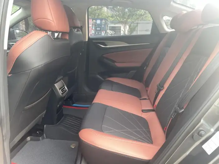 Changan Eado 2023 Model PLUS Changxiang Edition Blue whale NE 1.4T GDI DCT Noble Model – фото 10