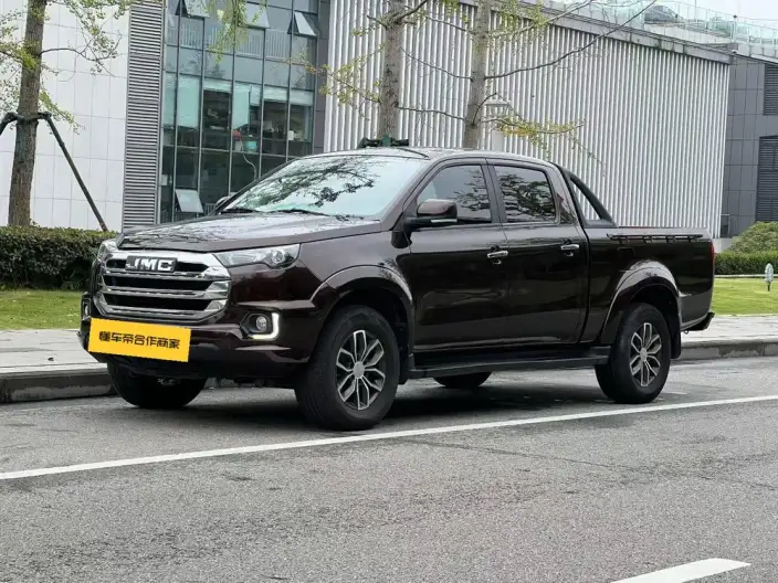 Yutong Domain Tiger 7 2023 Model 2.0T Manual Petrol 4WD Luxury Model Long axis – фото 1