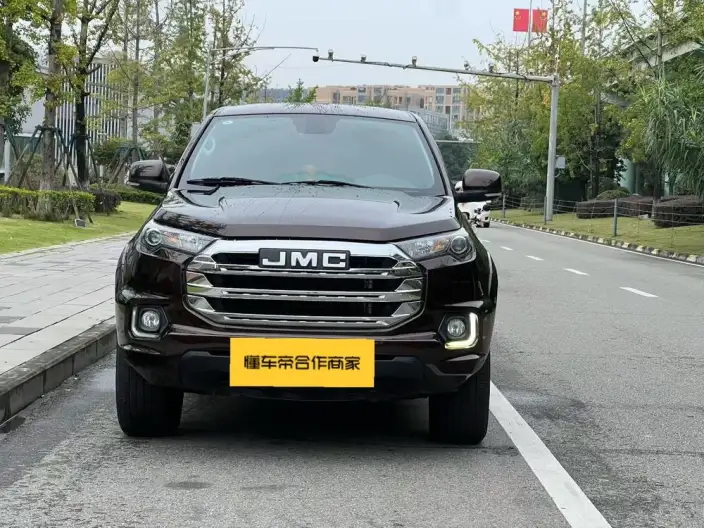 Yutong Domain Tiger 7 2023 Model 2.0T Manual Petrol 4WD Luxury Model Long axis – фото 2
