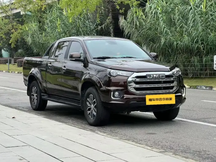 Yutong Domain Tiger 7 2023 Model 2.0T Manual Petrol 4WD Luxury Model Long axis – фото 3