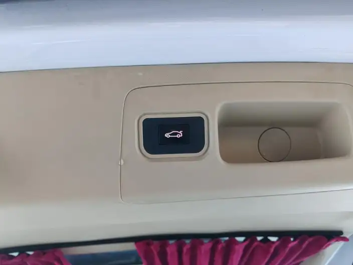 Buick GL8 2022 Model ES Luzun 653T Exclusive Model – фото 9