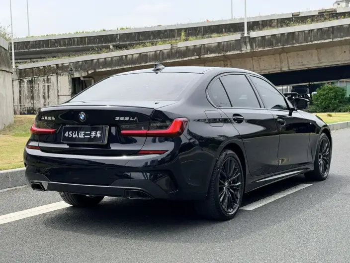 BMW 3 Series 2022 Model 325Li M Sports Night Set – фото 7