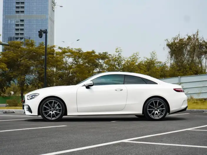 Mercedes-Benz E-Class Imported 2023 Model E 260 Coupe – фото 3
