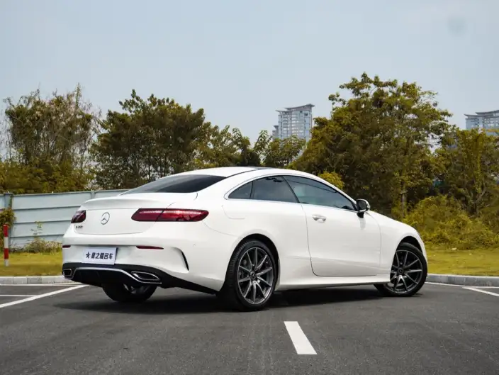 Mercedes-Benz E-Class Imported 2023 Model E 260 Coupe – фото 5