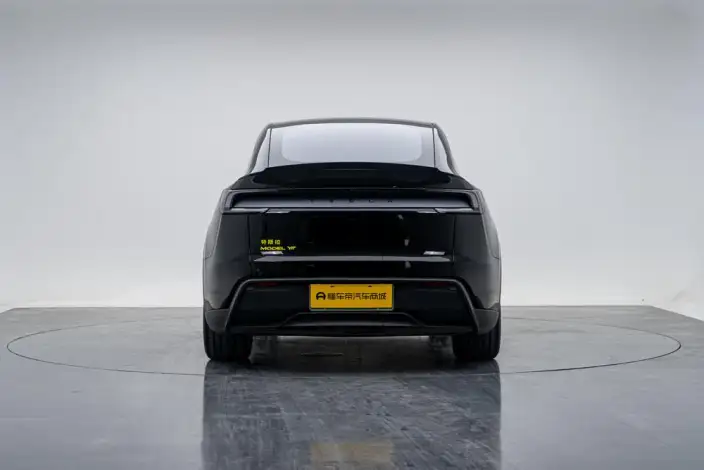 Model Y L 2026 Model Standard Edition – фото 6