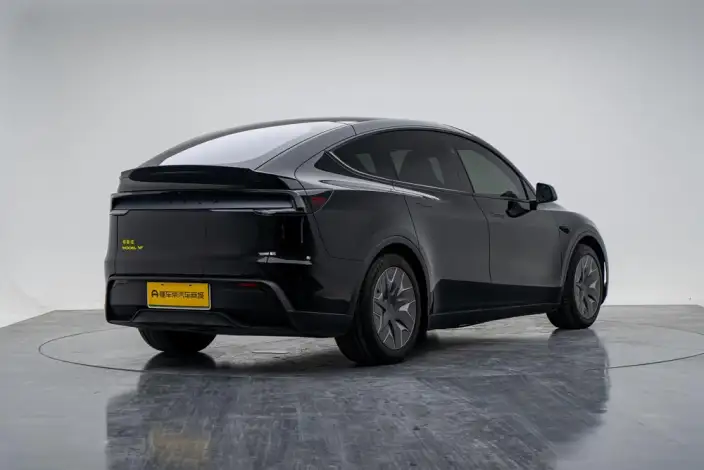 Model Y L 2026 Model Standard Edition – фото 7
