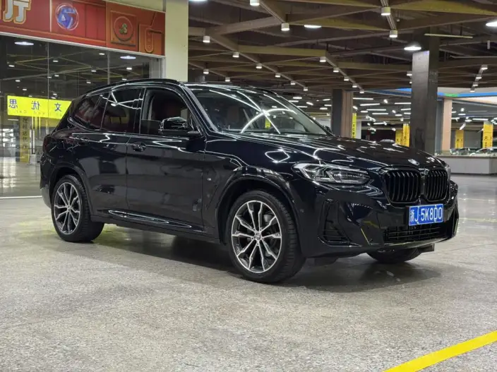 BMW X3 2023 Model xDrive30i Leading Model M Night Set – фото 3