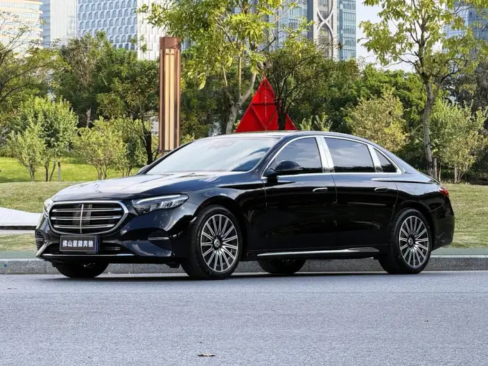 Mercedes-Benz E-Class 2025 Model E 300 L Luxury Model sedan – фото 1