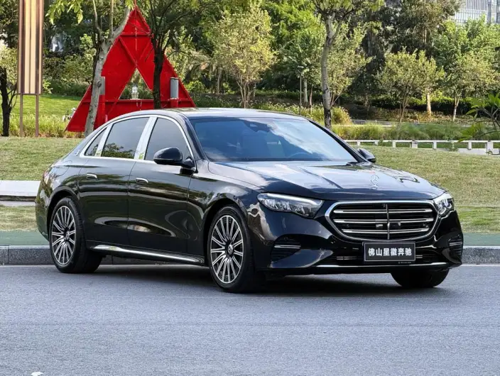 Mercedes-Benz E-Class 2025 Model E 300 L Luxury Model sedan – фото 3