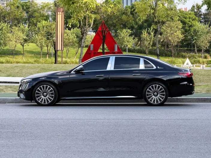 Mercedes-Benz E-Class 2025 Model E 300 L Luxury Model sedan – фото 4