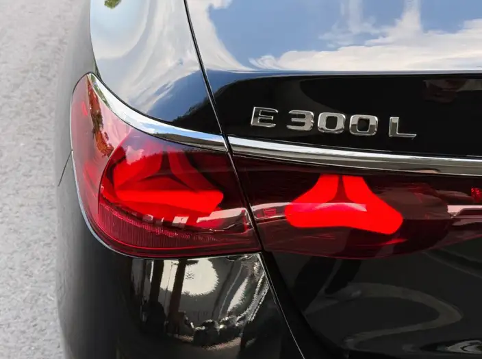 Mercedes-Benz E-Class 2025 Model E 300 L Luxury Model sedan – фото 10