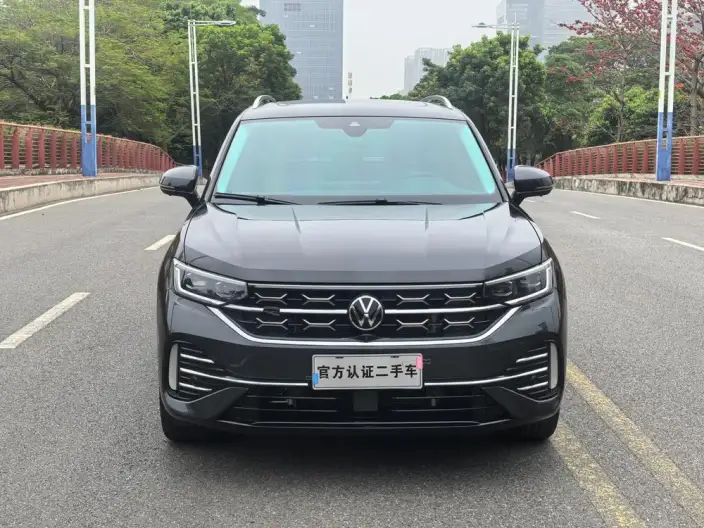Volkswagen Tayron 2023 Model Facelift 380TSI 4WD R-Line High Power Edition – фото 2