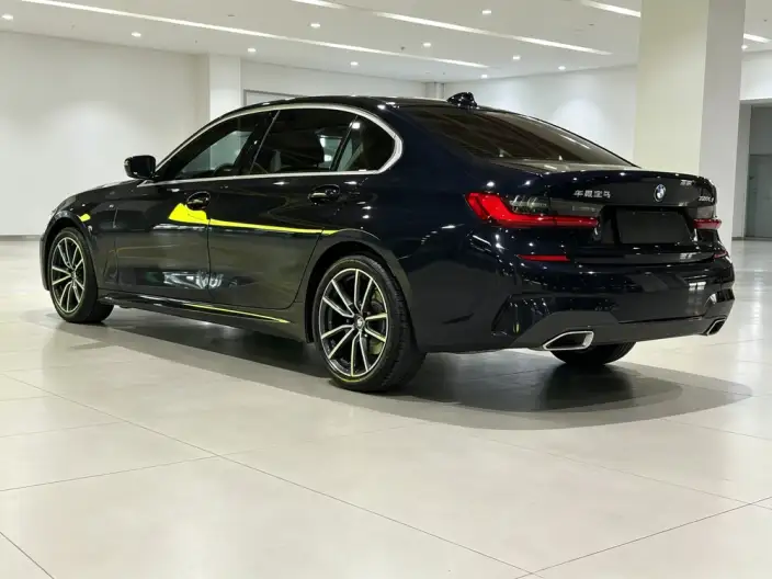 BMW 3 Series 2021 Model 325Li M Sports Set – фото 4