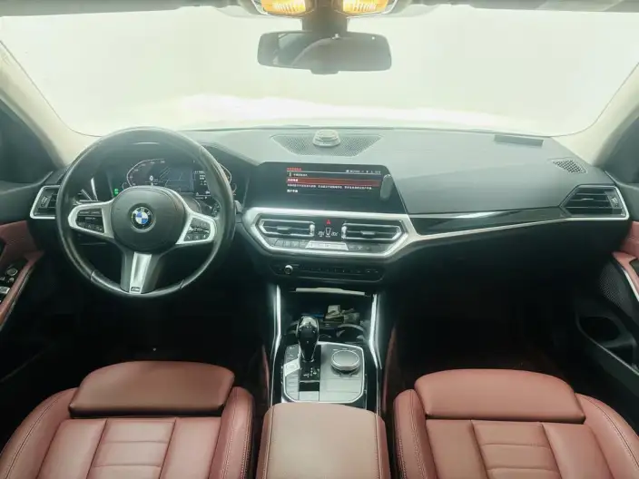 BMW 3 Series 2021 Model 320Li M Sports Set – фото 9