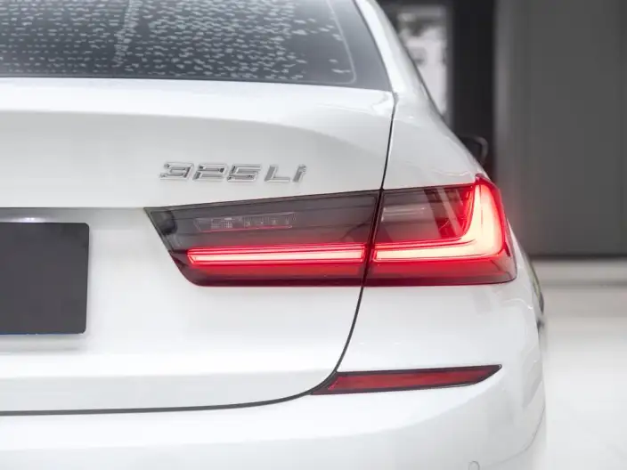 BMW 3 Series 2022 Model 320Li M Sports Set – фото 7