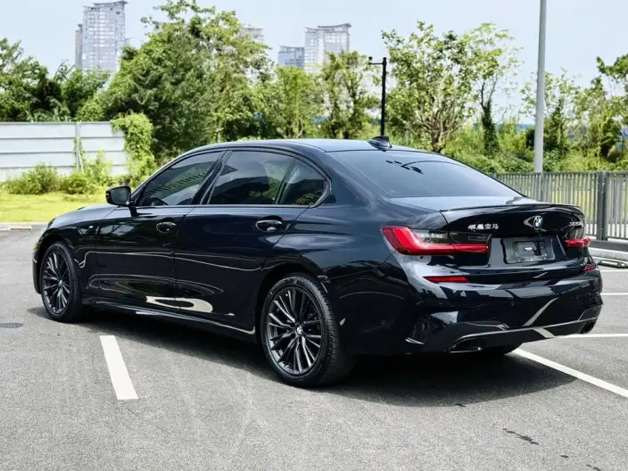 BMW 3 Series 2022 Model 325Li M Sports Night Set – фото 5