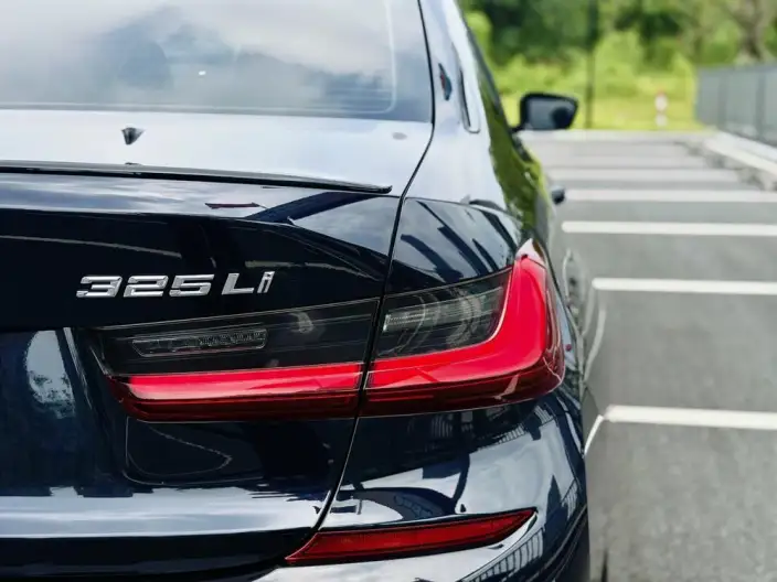 BMW 3 Series 2022 Model 325Li M Sports Night Set – фото 9