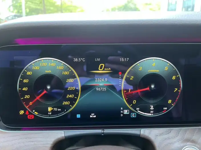 Mercedes-Benz E-Class 2021 Model E 300 L Fashion Model sedan – фото 9