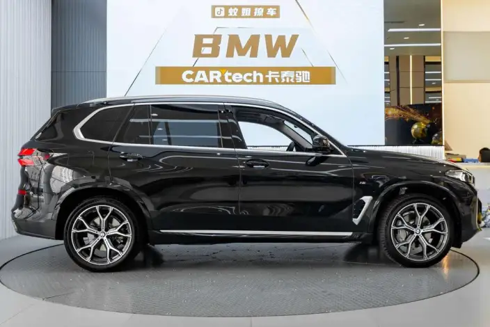 BMW X5 2023 Model xDrive30Li Exclusive Model M Sports Set – фото 7