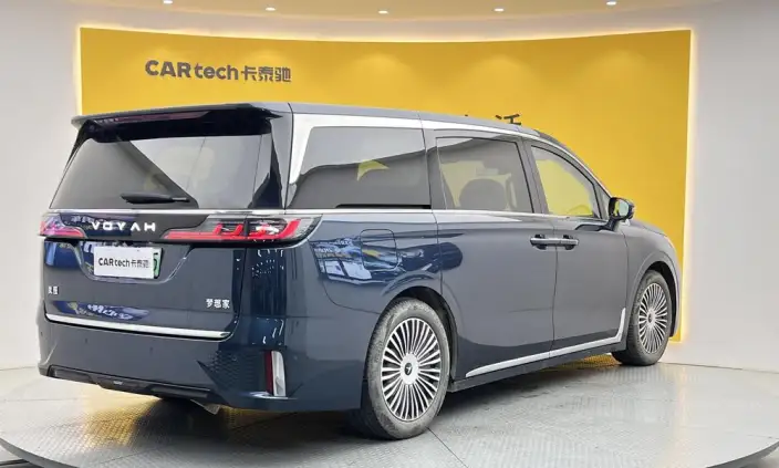 VOYAH Dreamer PHEV 2024 Model Ultra-long Endurance Superior Edition – фото 6