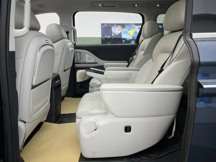 VOYAH Dreamer PHEV 2024 Model Ultra-long Endurance Superior Edition – фото 9