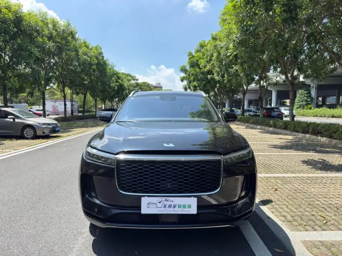 Li Auto ONE 2021 Model Extended Range 6 seat Edition – фото 2