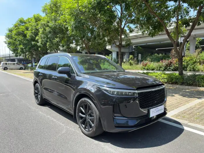Li Auto ONE 2021 Model Extended Range 6 seat Edition – фото 3