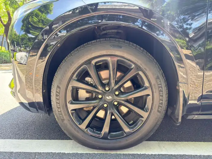 Li Auto ONE 2021 Model Extended Range 6 seat Edition – фото 10