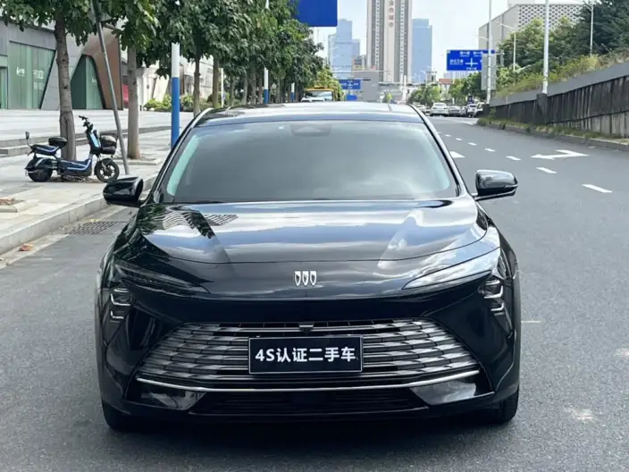 Buick LaCrosse 2024 Model 28T Automatic Yue Zun Edition – фото 2