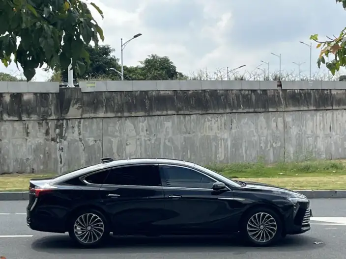 Buick LaCrosse 2024 Model 28T Automatic Yue Zun Edition – фото 7