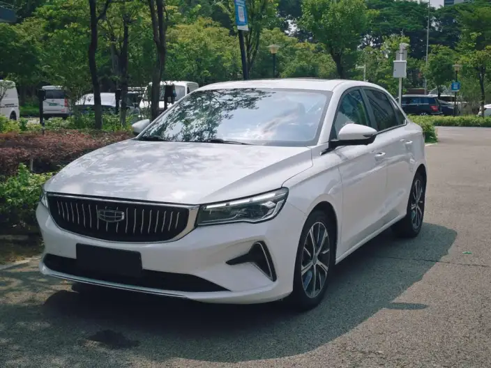 Geely Emgrand 2022 Model No. 4 Gen 1.5L CVT Elite Model – фото 1