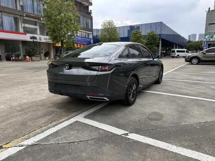 Changan Yida 2023 Model 1.5T GDI Automatic Noble Model – фото 5