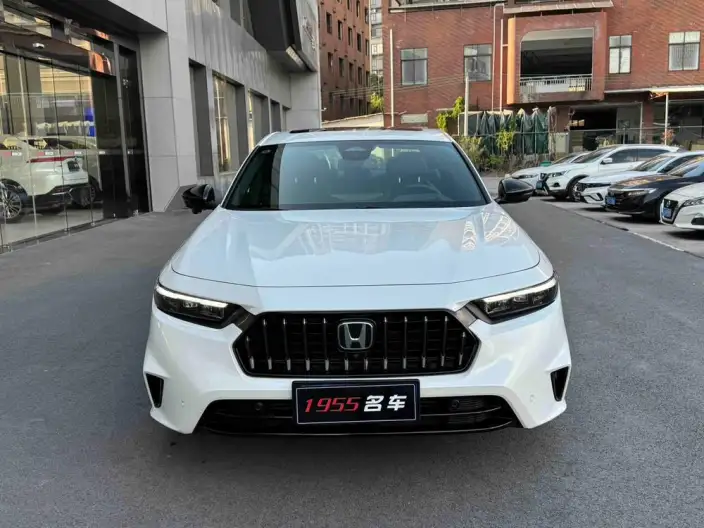 Honda INSPIRE 2023 Model 260TURBO Jingyao Edition – фото 2