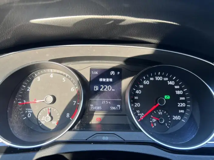 Volkswagen Magotan 2020 Model 330TSI DSG Leading Model – фото 5