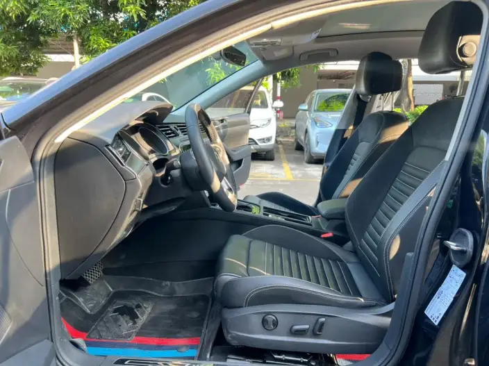 Volkswagen Magotan 2020 Model 330TSI DSG Leading Model – фото 6