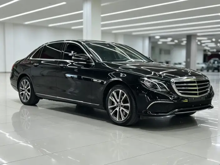 Mercedes-Benz E-Class 2020 Model E 260 L – фото 3