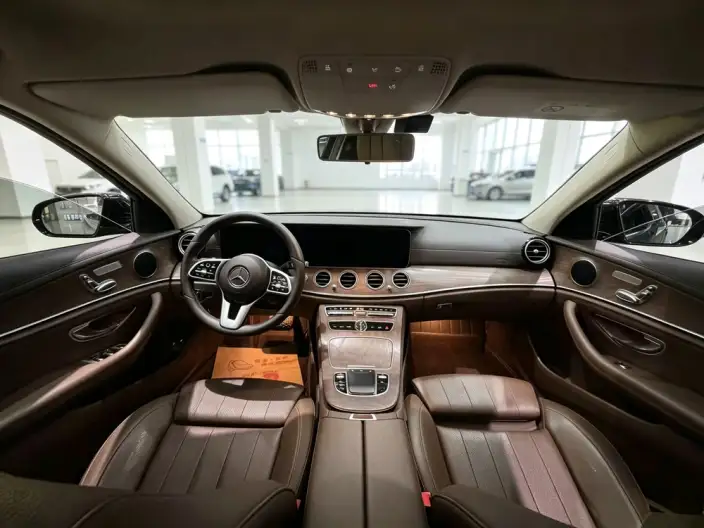Mercedes-Benz E-Class 2020 Model E 260 L – фото 7