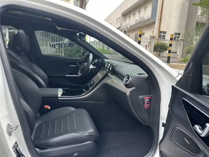 Mercedes-Benz C-Class 2022 Model C 260 L Sports Edition – фото 9