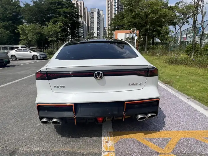 Changan UNI-V 2023 Model 1.5T Sports Edition – фото 5