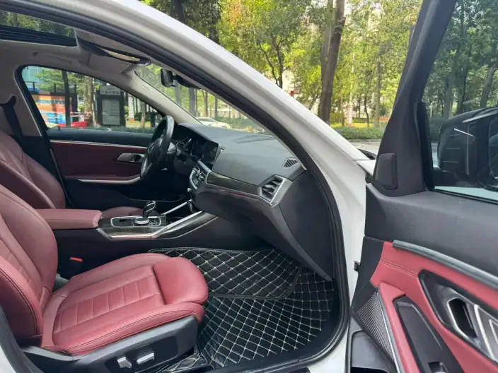 BMW 3 Series 2021 Model 325Li M Sports Set – фото 9