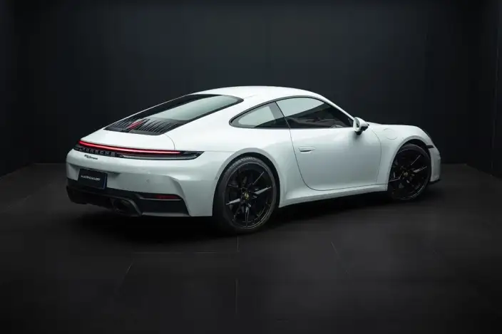 PORSCHE 911 2025 Model Carrera 3.0T – фото 6