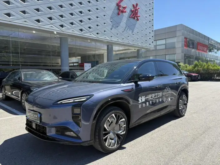 Hongqi Tiangong 08 2026 Model 670 Max – фото 1