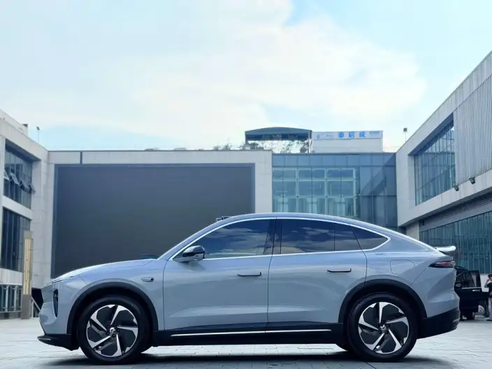 NIO EC6 2024 Model 75kWh – фото 4